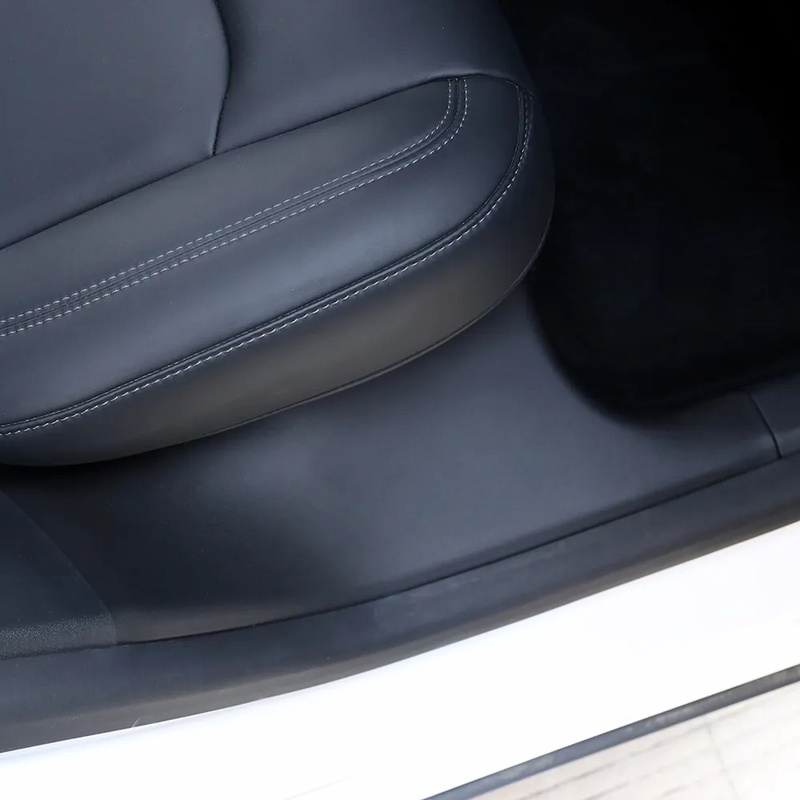 Tesla Model Y 2nd Row Entry Carpet Protector