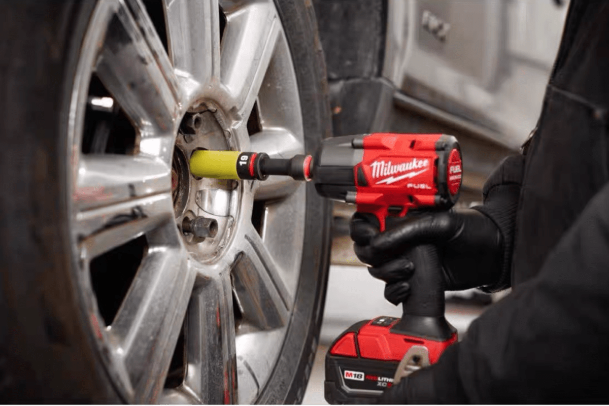 Milwaukee SHOCKWAVE Impact Duty Lug Nut Wheel Socket Set - TrendLine & Co.