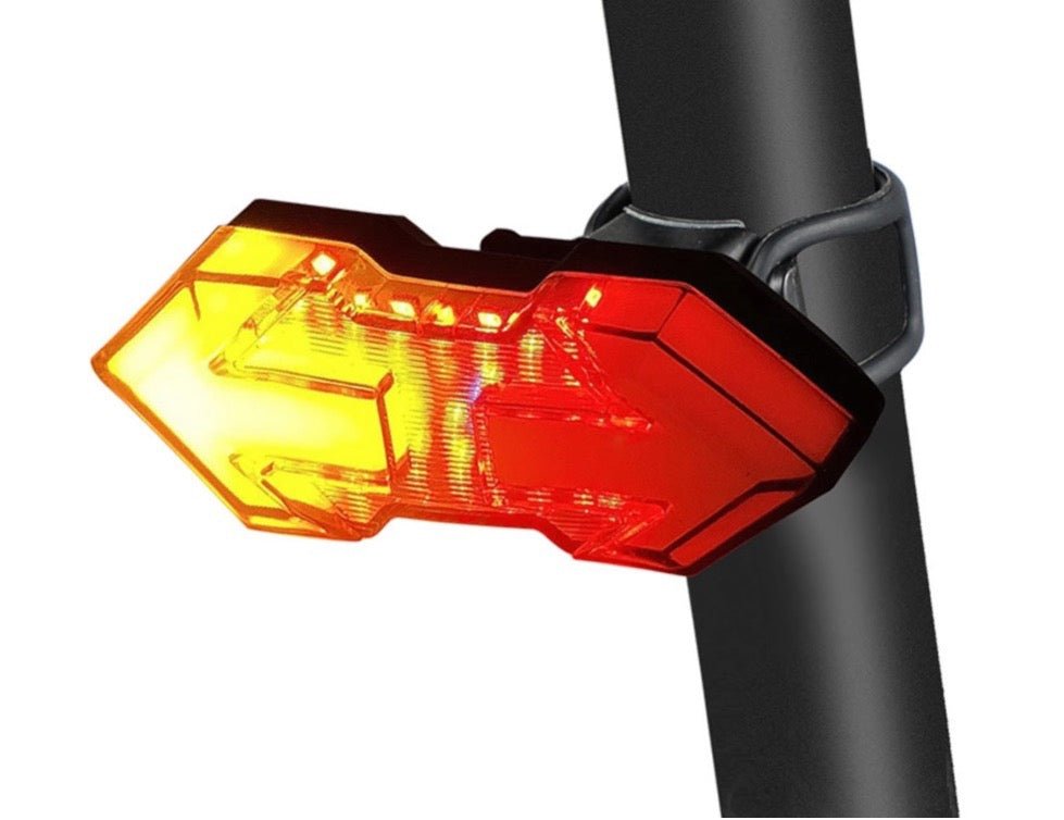 Remote Control Bicycle Tail Light With Turn Signals - TrendLine & Co.